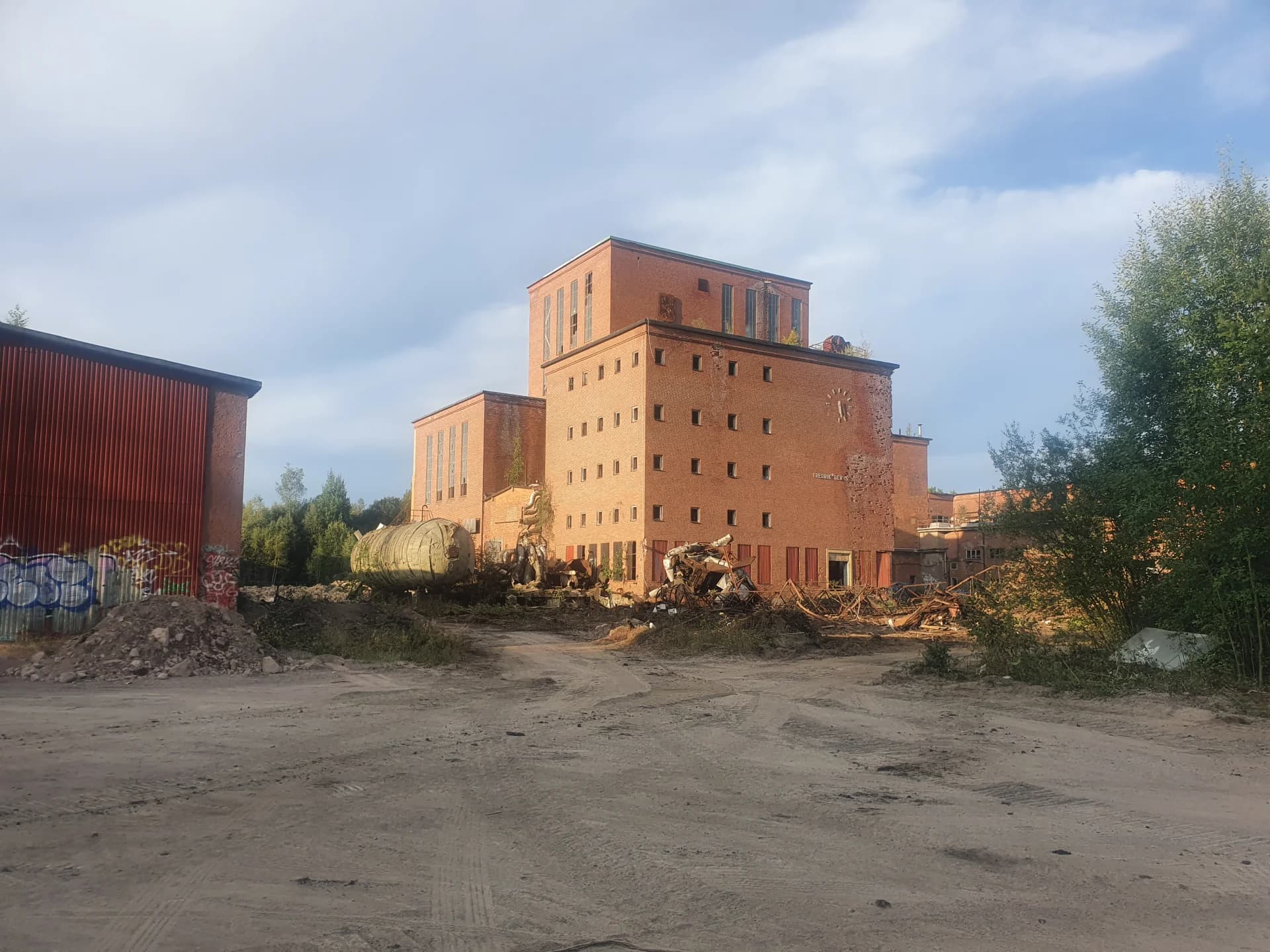 Rivning av Fredriksbergs pappersbruk